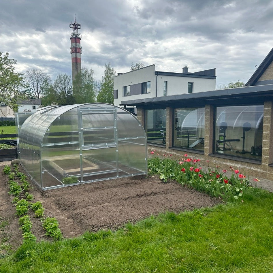 World's Most Popular Polycarbonate Greenhouse